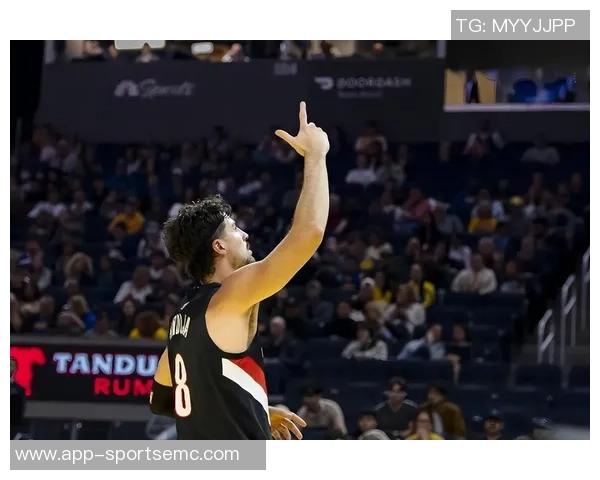 开拓者媒体人建议用大根等四首发交易字母认为无队能与马刺相提并论